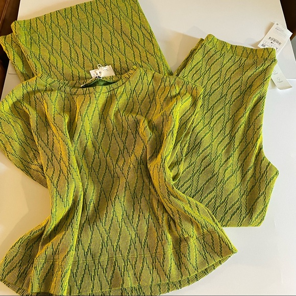 Sold M🎉NWT TOP & WIDE PANTS SET - Picture 9 of 15